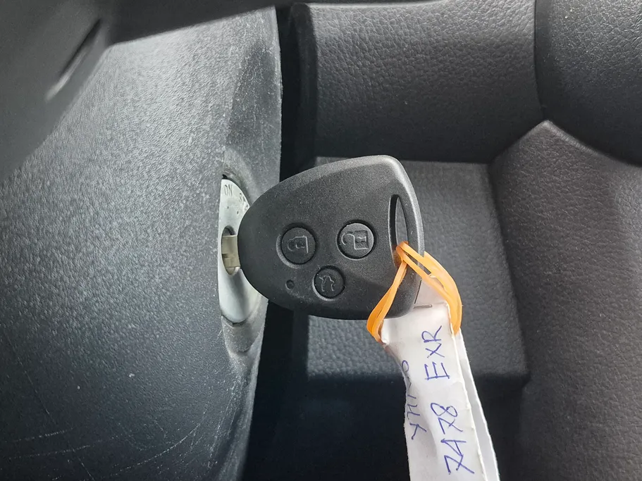 2023 Toyota Yaris  Y 