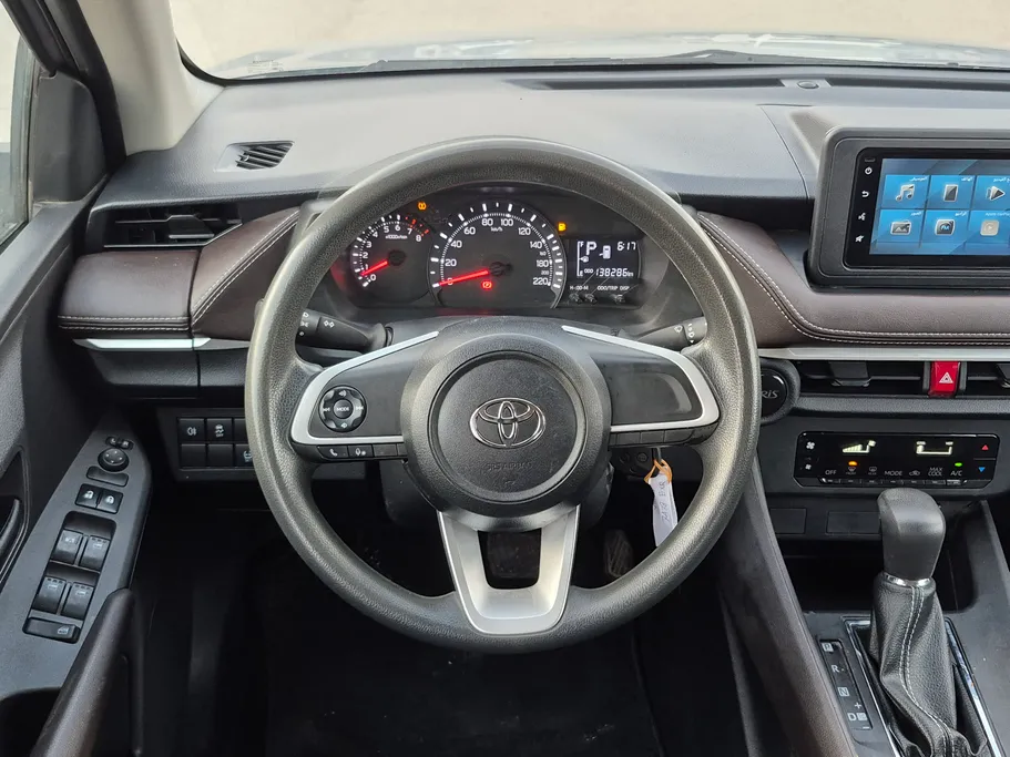 2023 Toyota Yaris  Y 