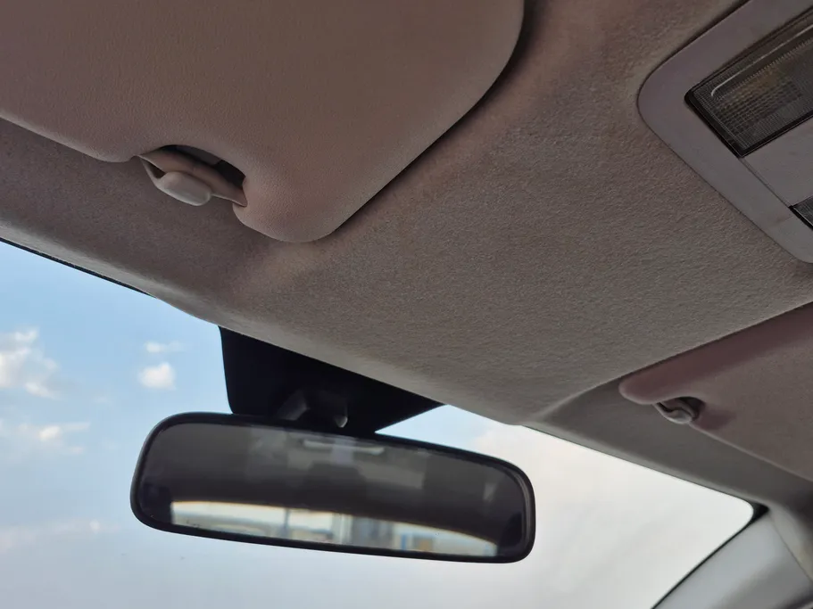 2023 Toyota Yaris  Y 