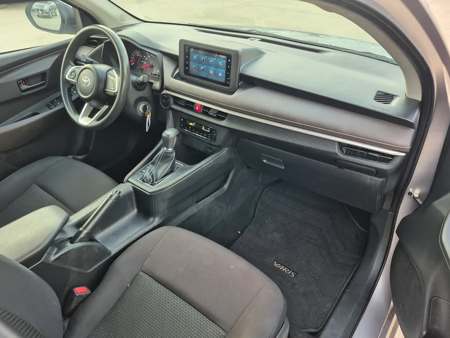 2023 Toyota Yaris  Y 