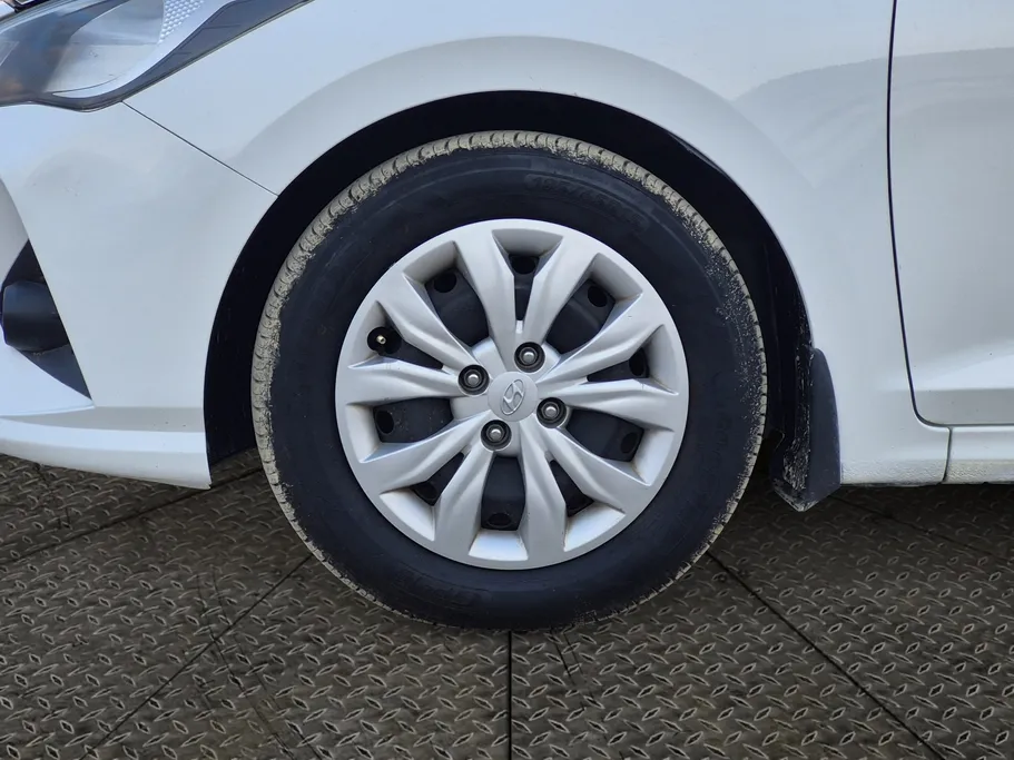 2022 Hyundai Accent Smart 