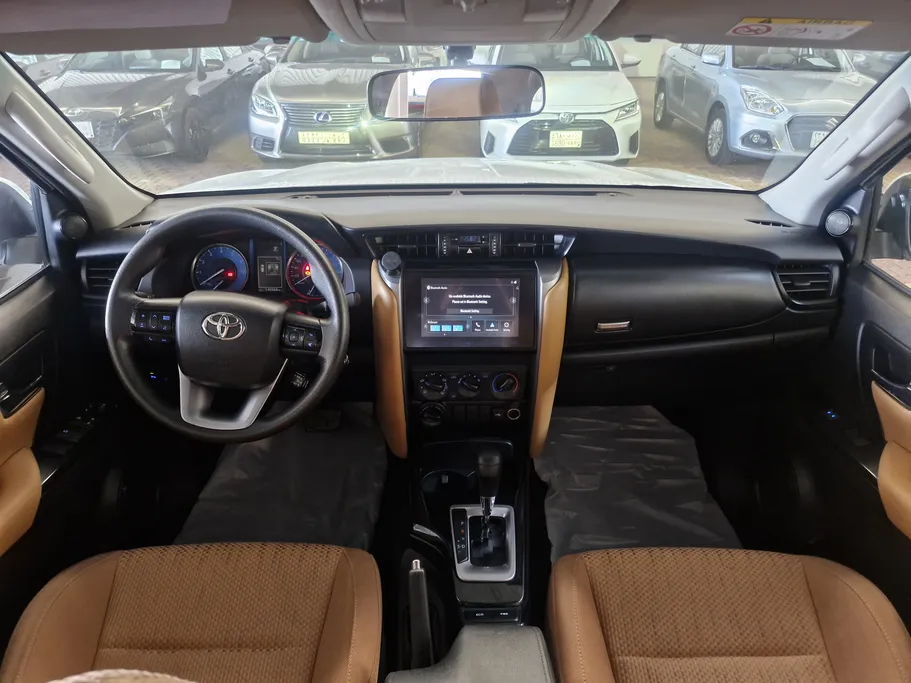 تويوتا فورتشنر GX 2024 