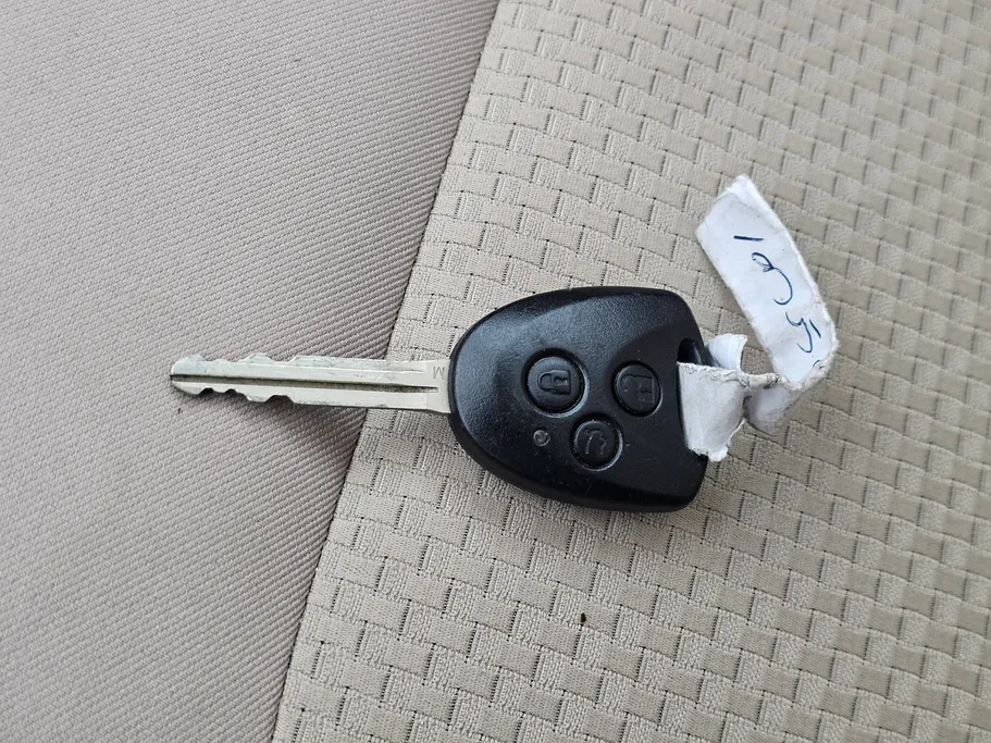 تويوتا يارس Y 2023 