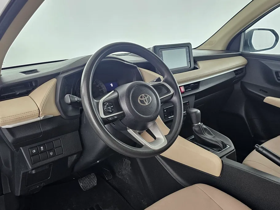 تويوتا يارس Y 2023 