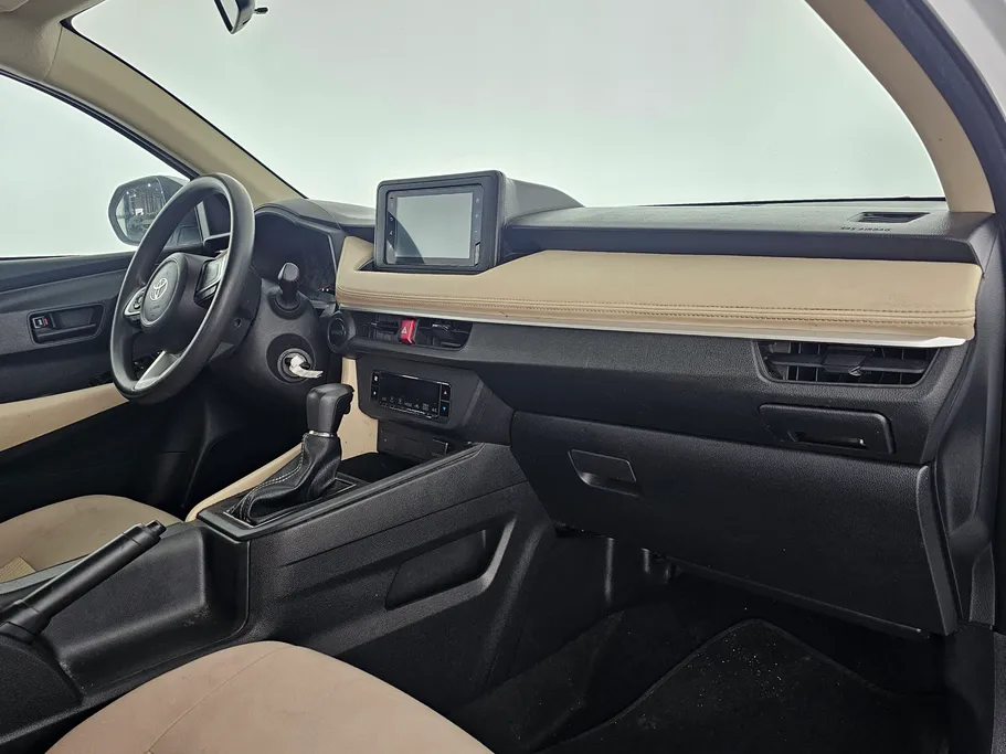 تويوتا يارس Y 2023 