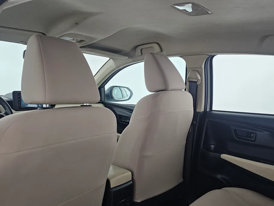 تويوتا يارس Y 2023 