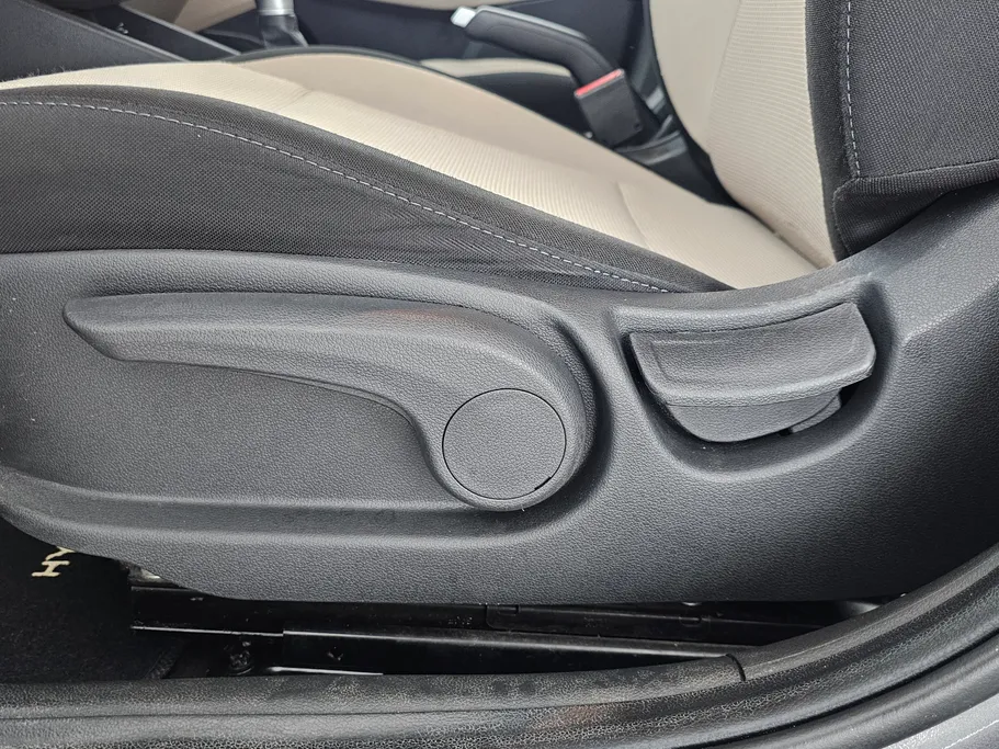 2023 Hyundai Accent Smart 