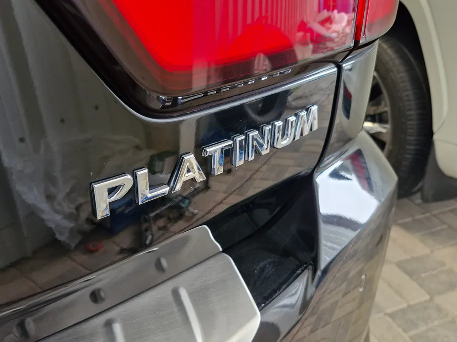2023 Nissan Patrol Platinum 