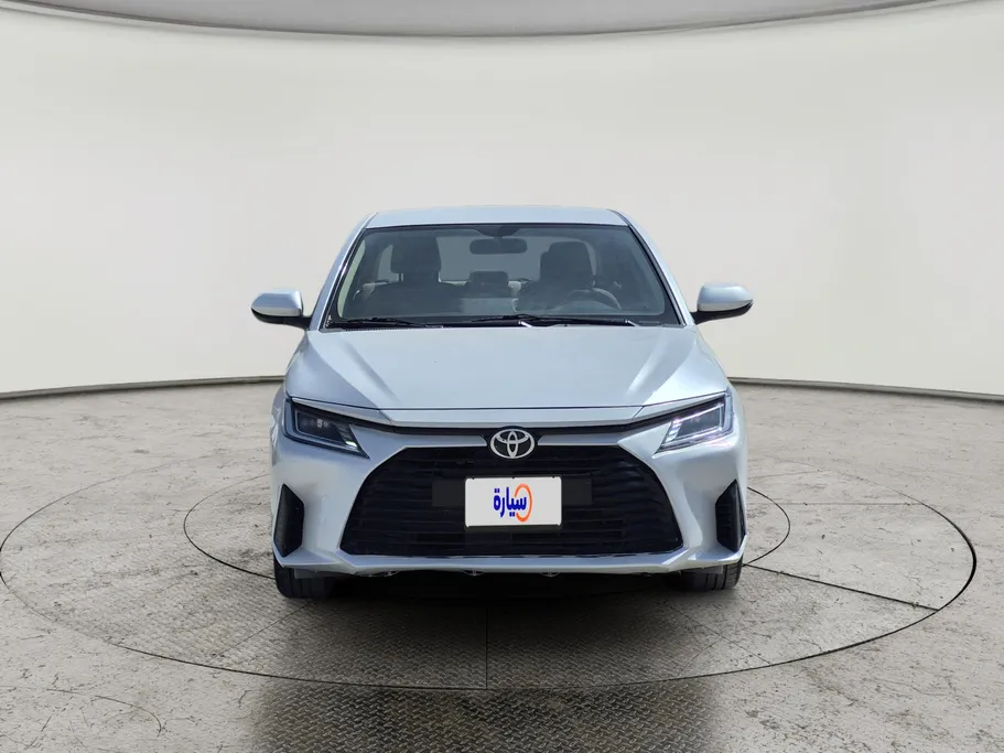 2023 Toyota Yaris  Y 