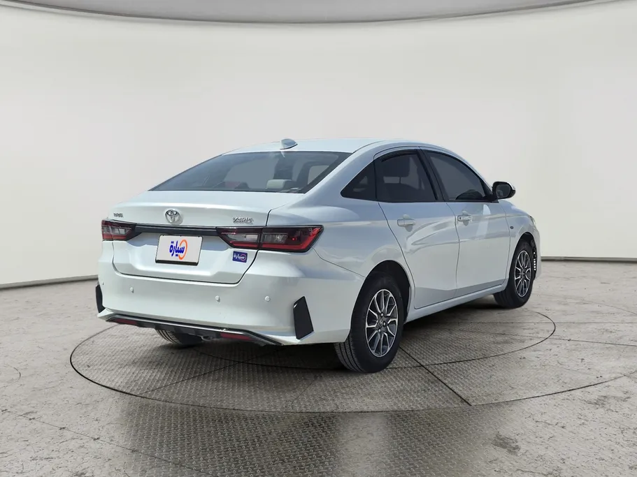 2023 Toyota Yaris  Y 