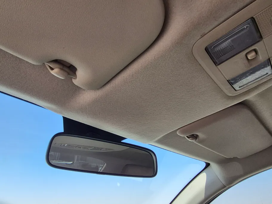 2023 Toyota Yaris  Y 