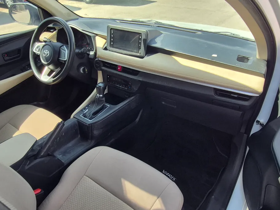 2023 Toyota Yaris  Y 