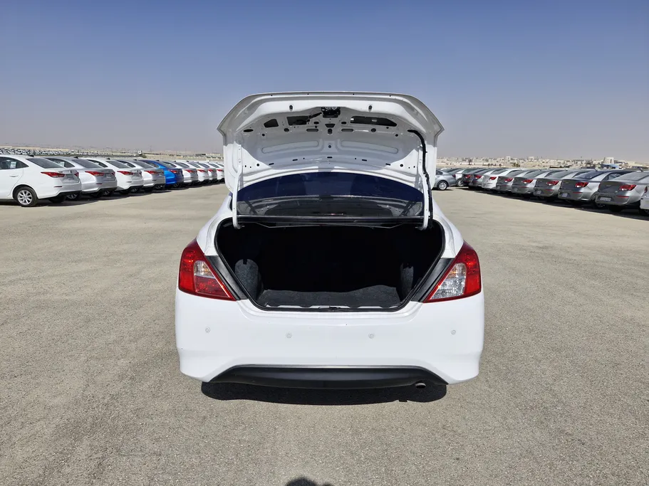 2020 Nissan Sunny SV 