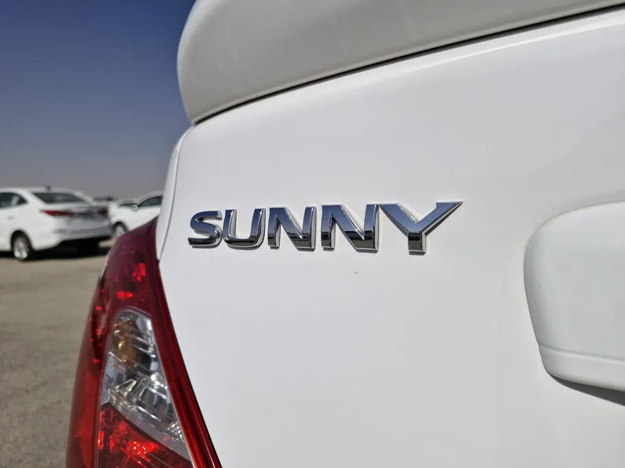 2020 Nissan Sunny SV 