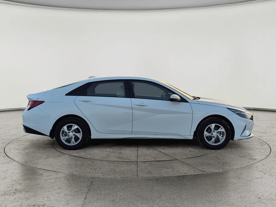 2021 Hyundai Elantra Smart 
