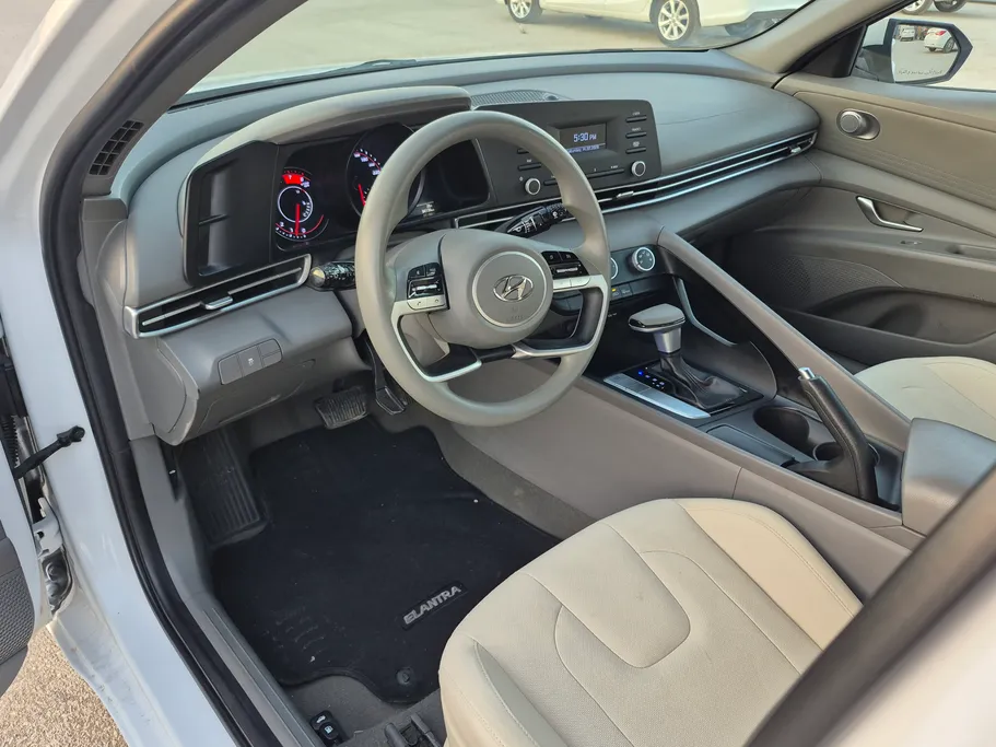 2021 Hyundai Elantra Smart 