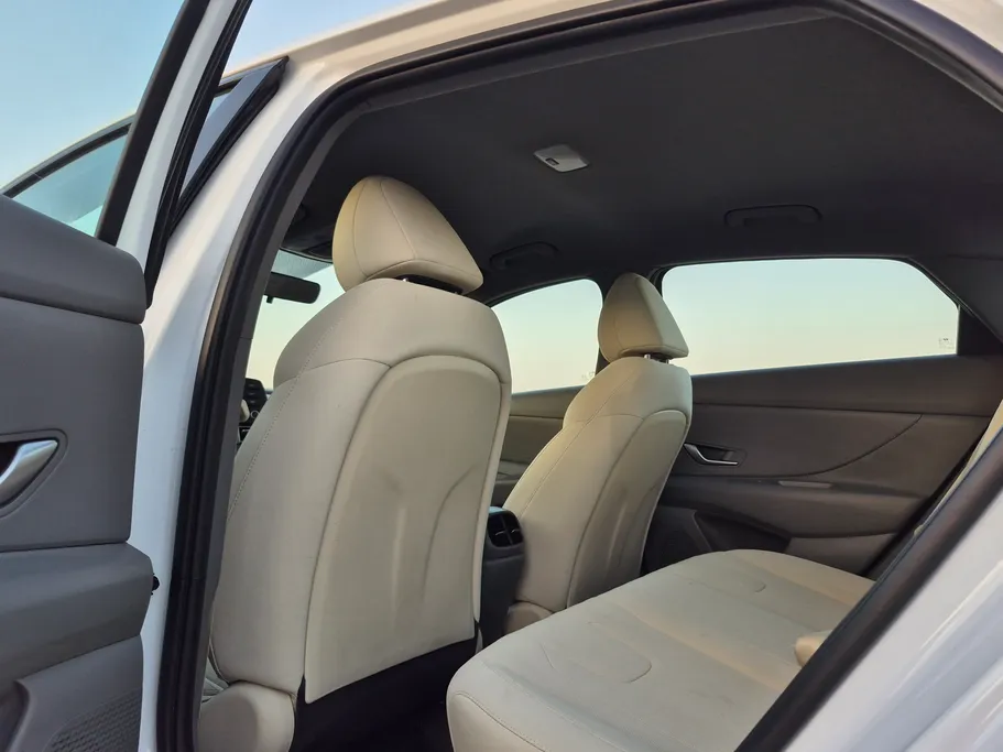 2021 Hyundai Elantra Smart 