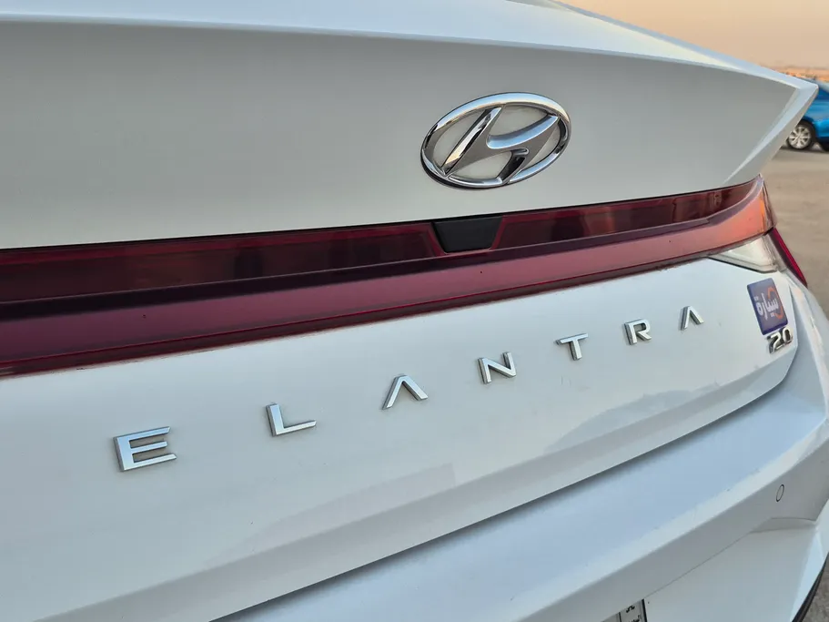2021 Hyundai Elantra Smart 