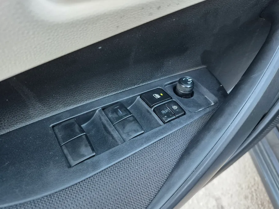 تويوتا كورولا XLI 2023 