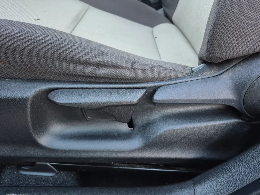 تويوتا كورولا XLI 2023 