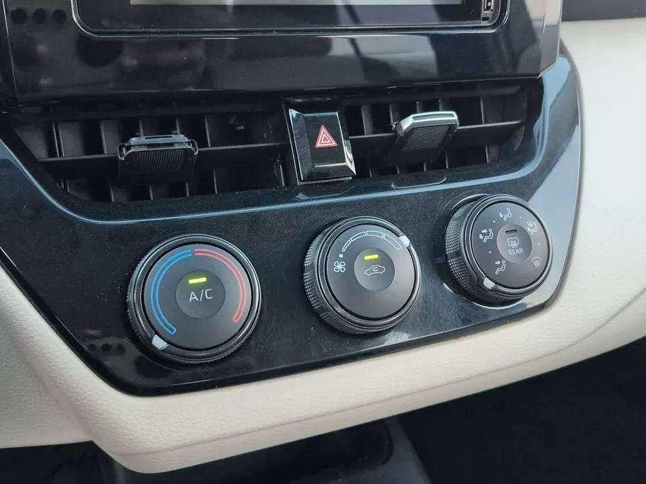 تويوتا كورولا XLI 2023 