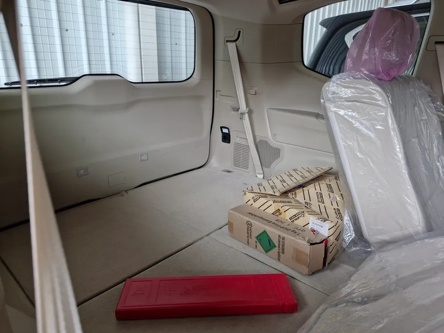 2025 Toyota Land Cruiser GXR4 