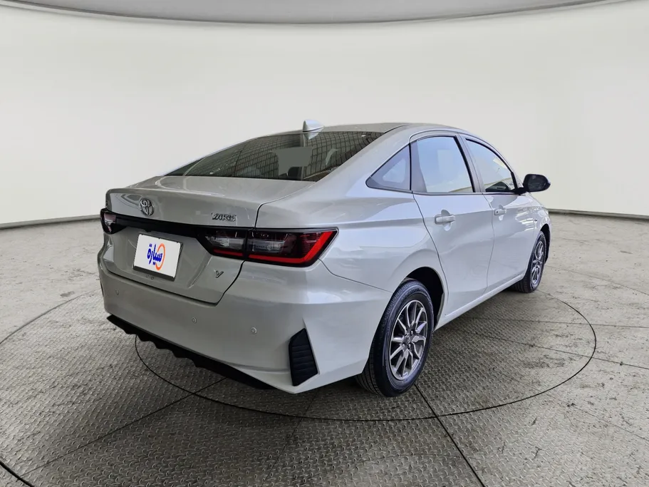 تويوتا يارس Y 2023 