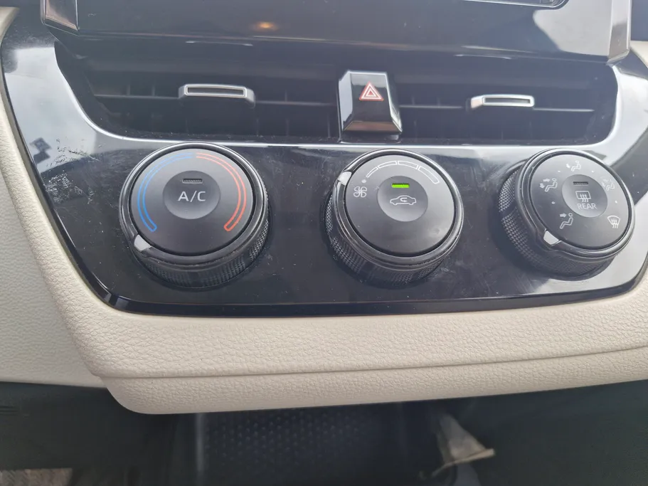 تويوتا كورولا XLI 2023 