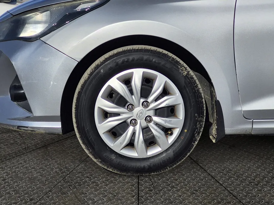 2022 هيونداي Accent سمارت 