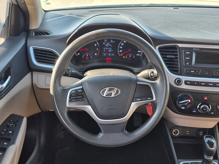 2022 هيونداي Accent سمارت 