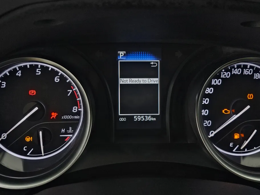 تويوتا كامري LE 2024 