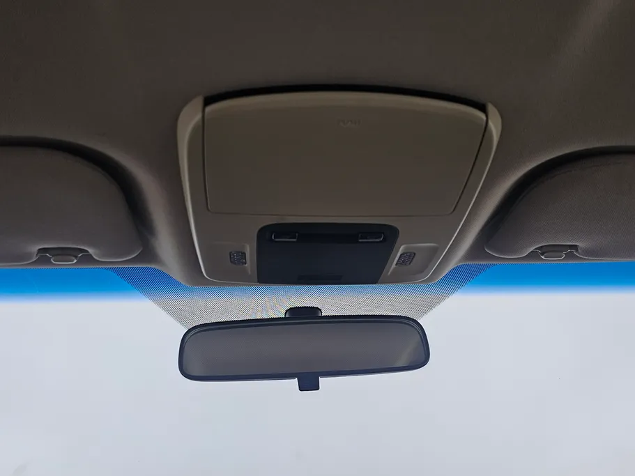 تويوتا كامري LE 2024 