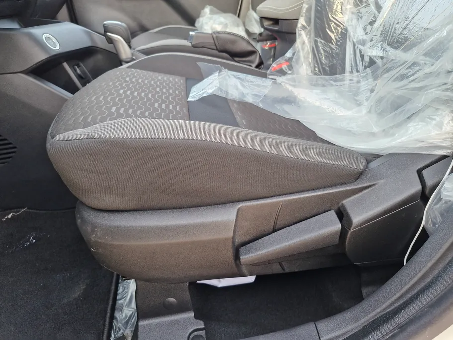 نيسان ماجنايت SV 2025 