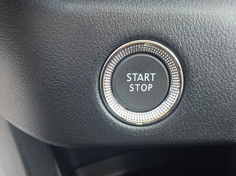 نيسان ماجنايت SV 2025 