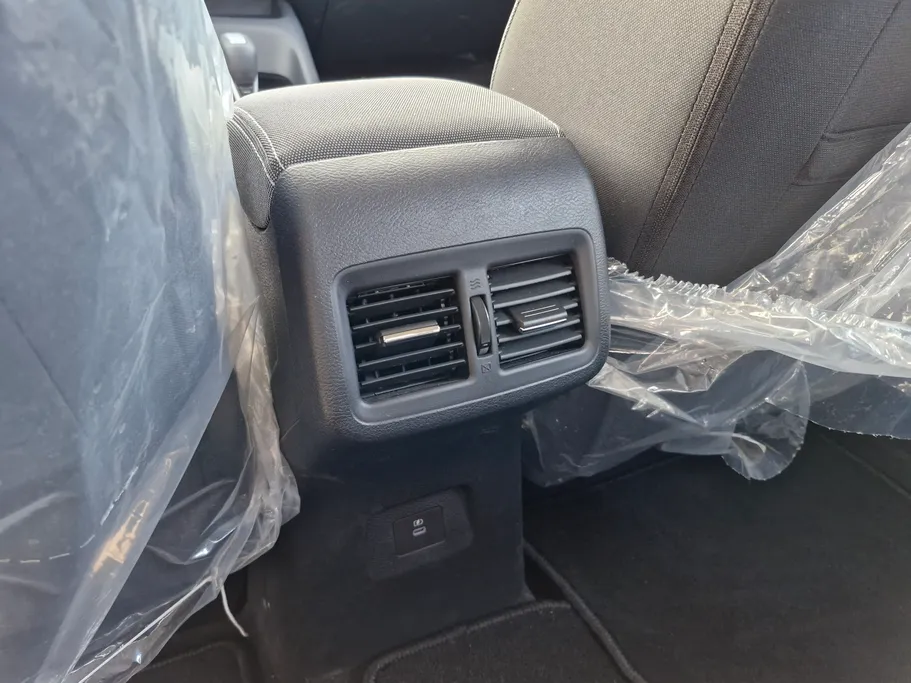 نيسان ماجنايت SV 2025 