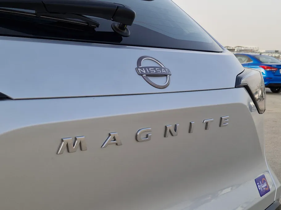 نيسان ماجنايت SV 2025 