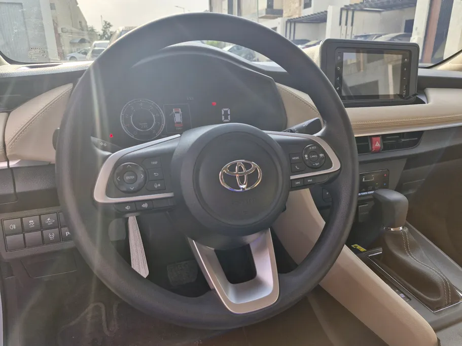 تويوتا يارس Y Plus 2024 