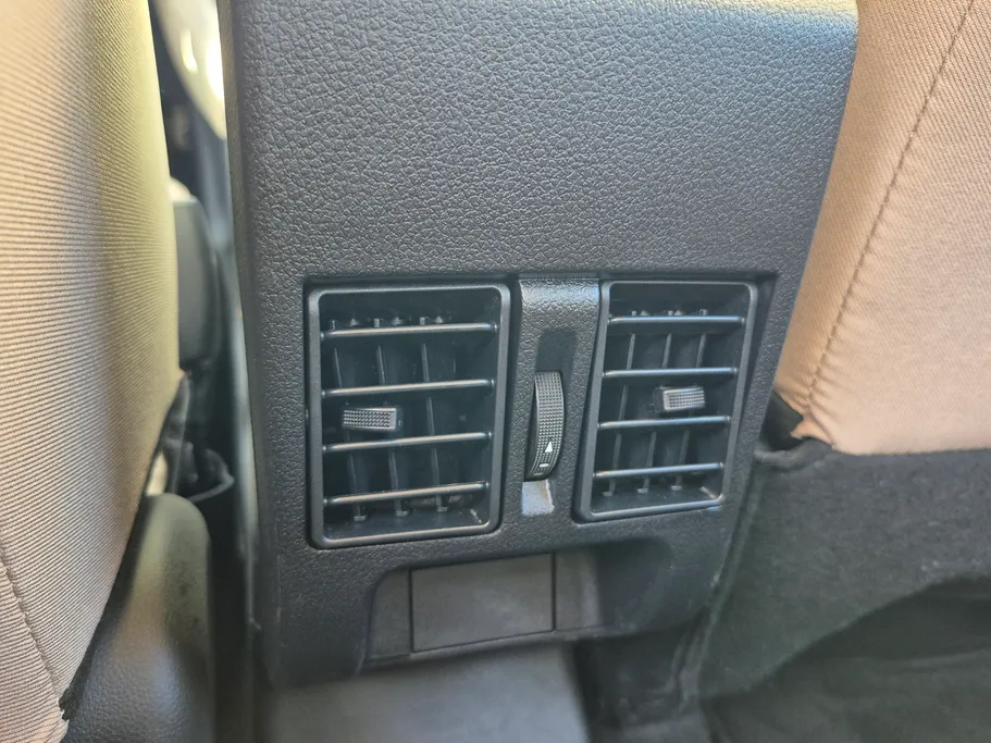 2024 Toyota Yaris  Y Plus 