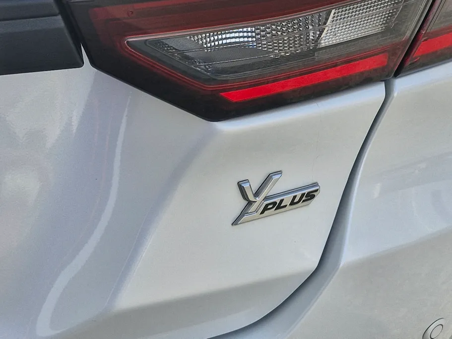 تويوتا يارس Y Plus 2024 