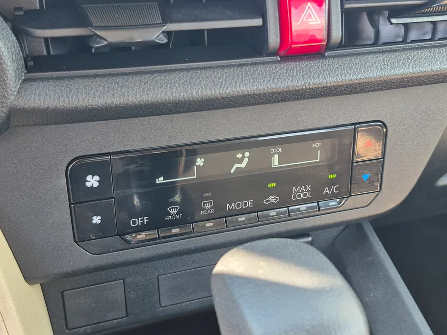 تويوتا يارس Y 2023 