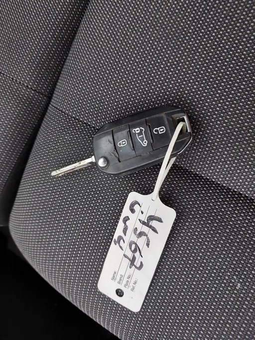 بيجو بارتنر Short van 2022 