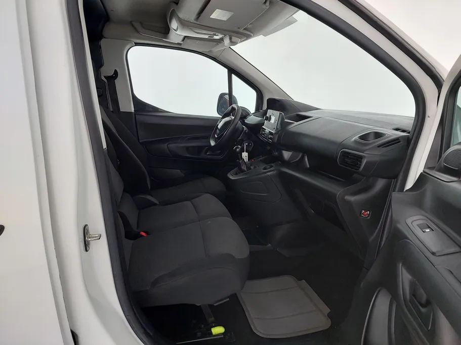 بيجو بارتنر Short van 2022 