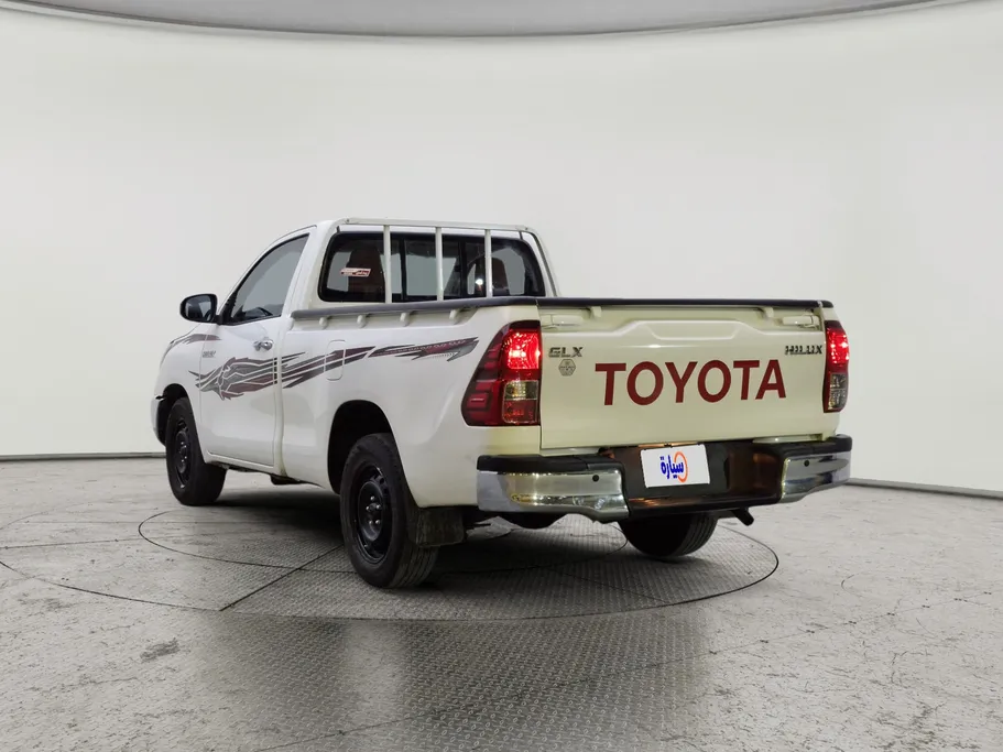 2024 Toyota Hilux GLX 