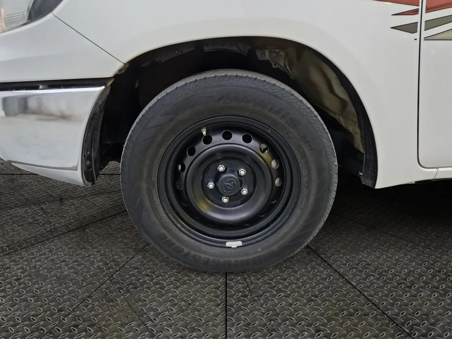 2024 Toyota Hilux GLX 