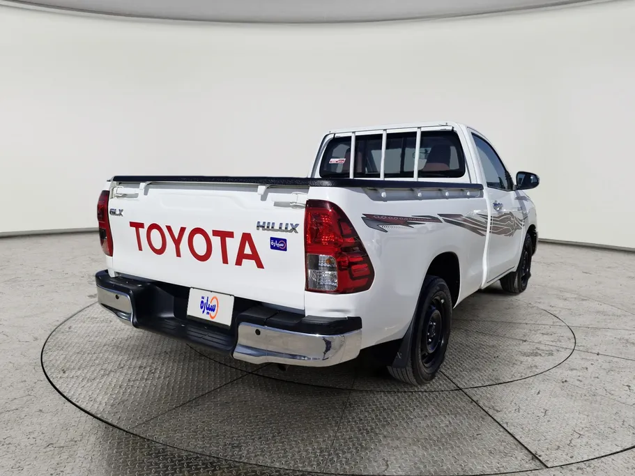 2024 Toyota Hilux GLX 