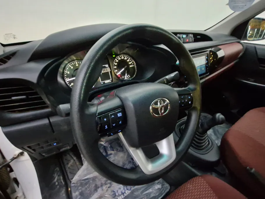 2024 Toyota Hilux GLX 