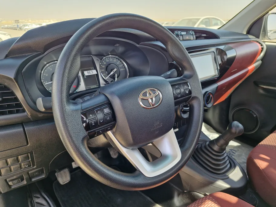 2024 Toyota Hilux GLX 
