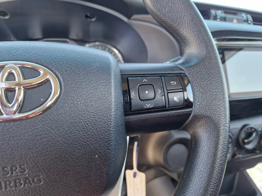2024 Toyota Hilux GLX 