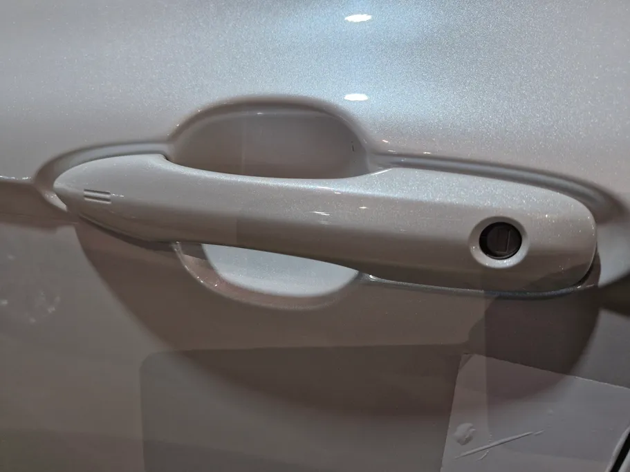 تويوتا كامري LE 2025 