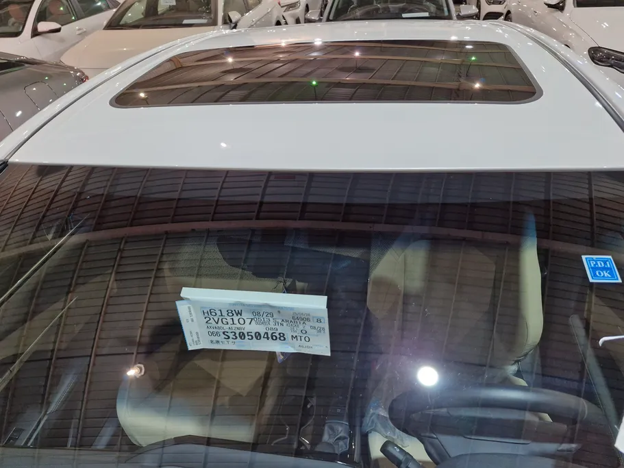 تويوتا كامري LE 2025 